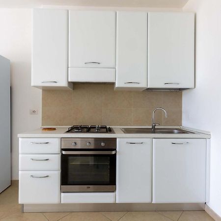 Ferienwohnung Trilo Damiani Lido Marini Exterior foto