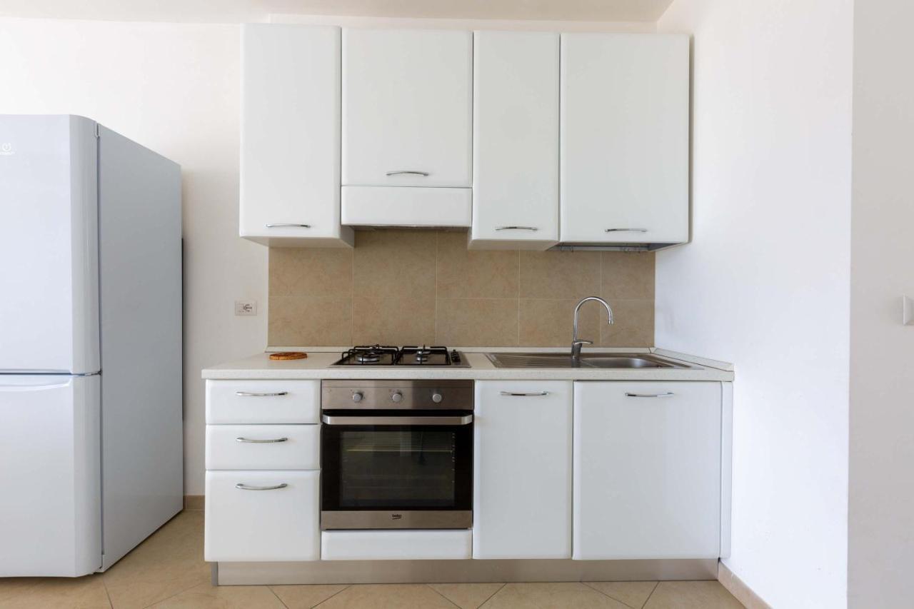 Ferienwohnung Trilo Damiani Lido Marini Exterior foto