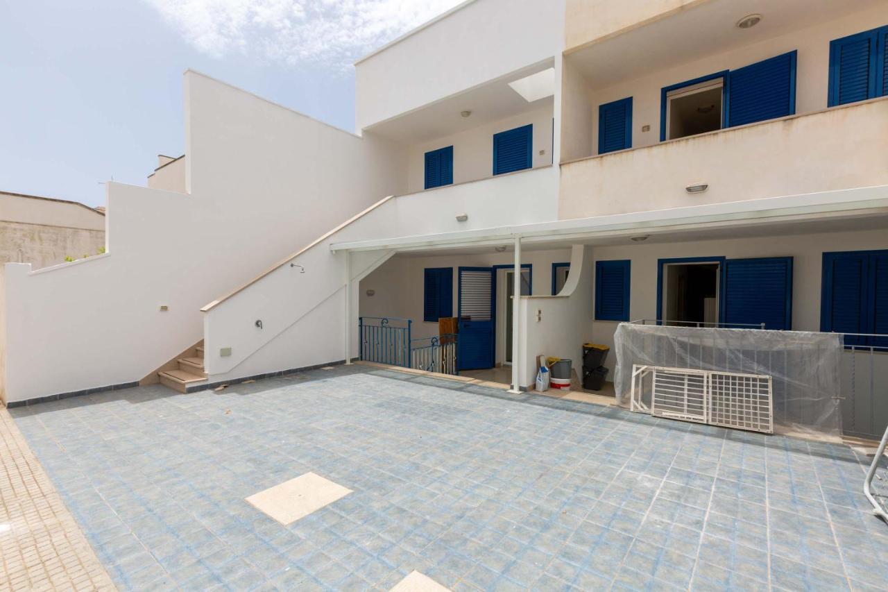 Ferienwohnung Trilo Damiani Lido Marini Exterior foto