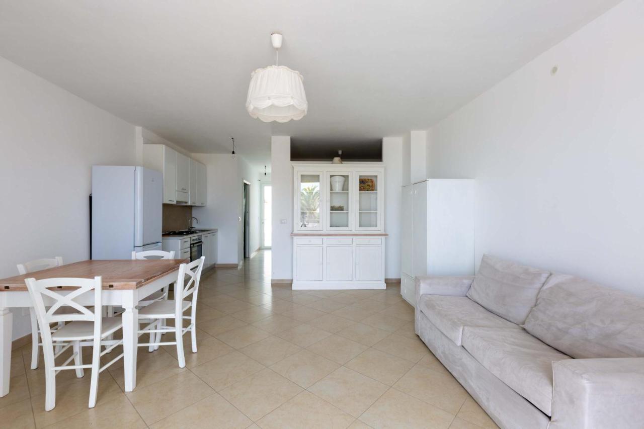 Ferienwohnung Trilo Damiani Lido Marini Exterior foto